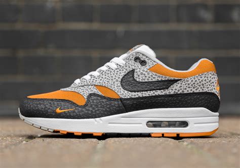 nike am1 safari.